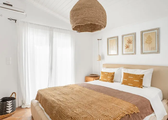 Villa Viviere -nestled Just 100 Meters Above The Charming Village Of Sivota