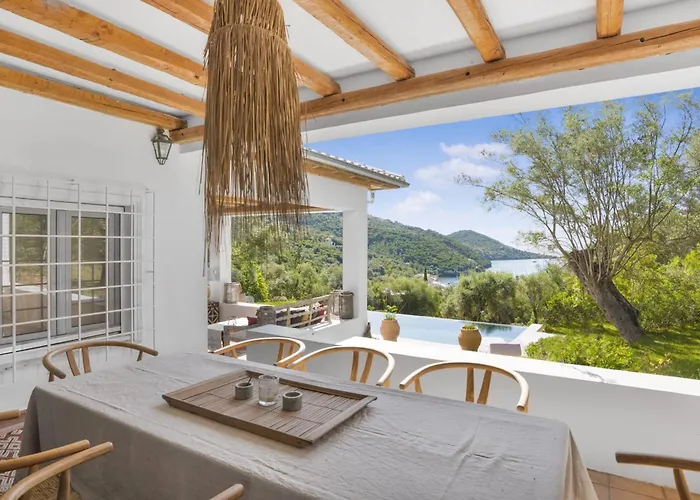 Villa Viviere -nestled Just 100 Meters Above The Charming Village Of