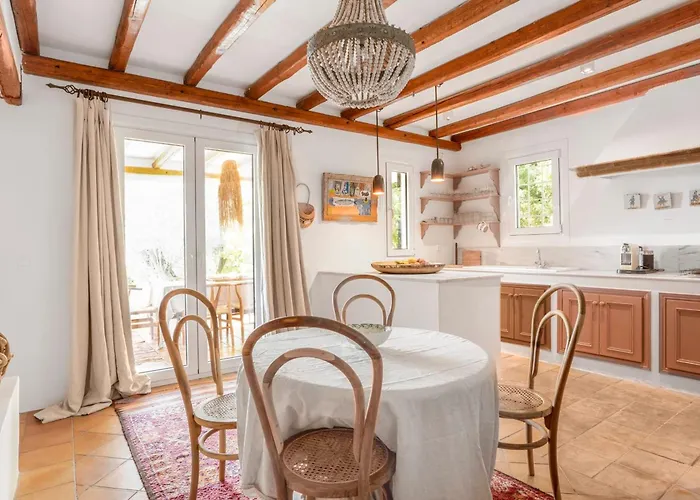 Villa Viviere -nestled Just 100 Meters Above The Charming Village Of *